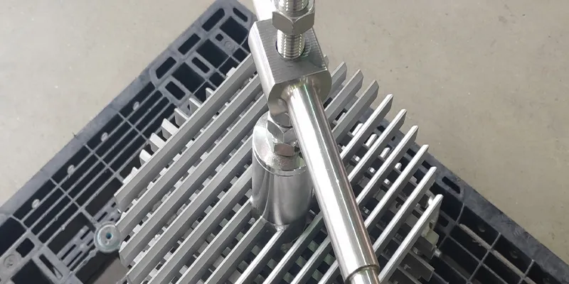 Suministro de piezas de repuesto y componentes