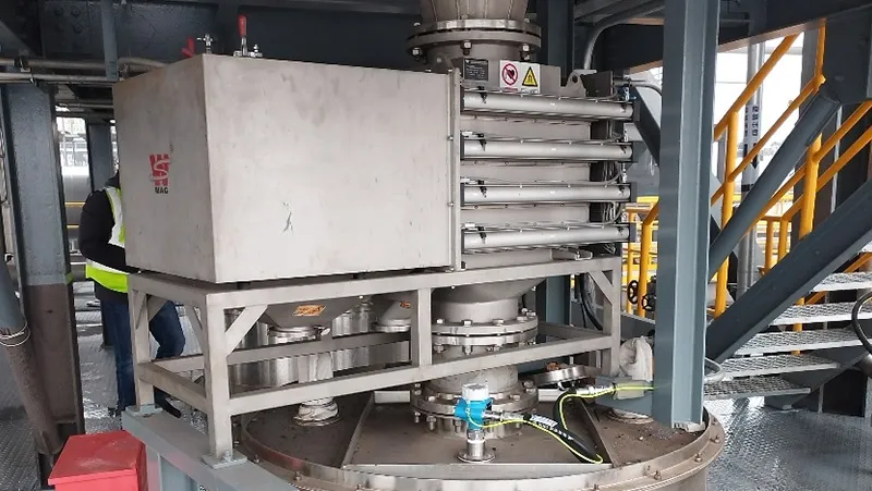 Filtro magnético de polvo automático